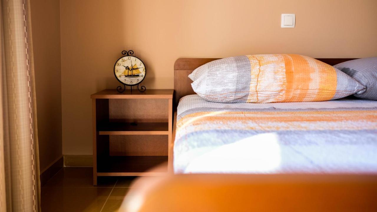 Apartments Karla 로고즈니차 외부 사진