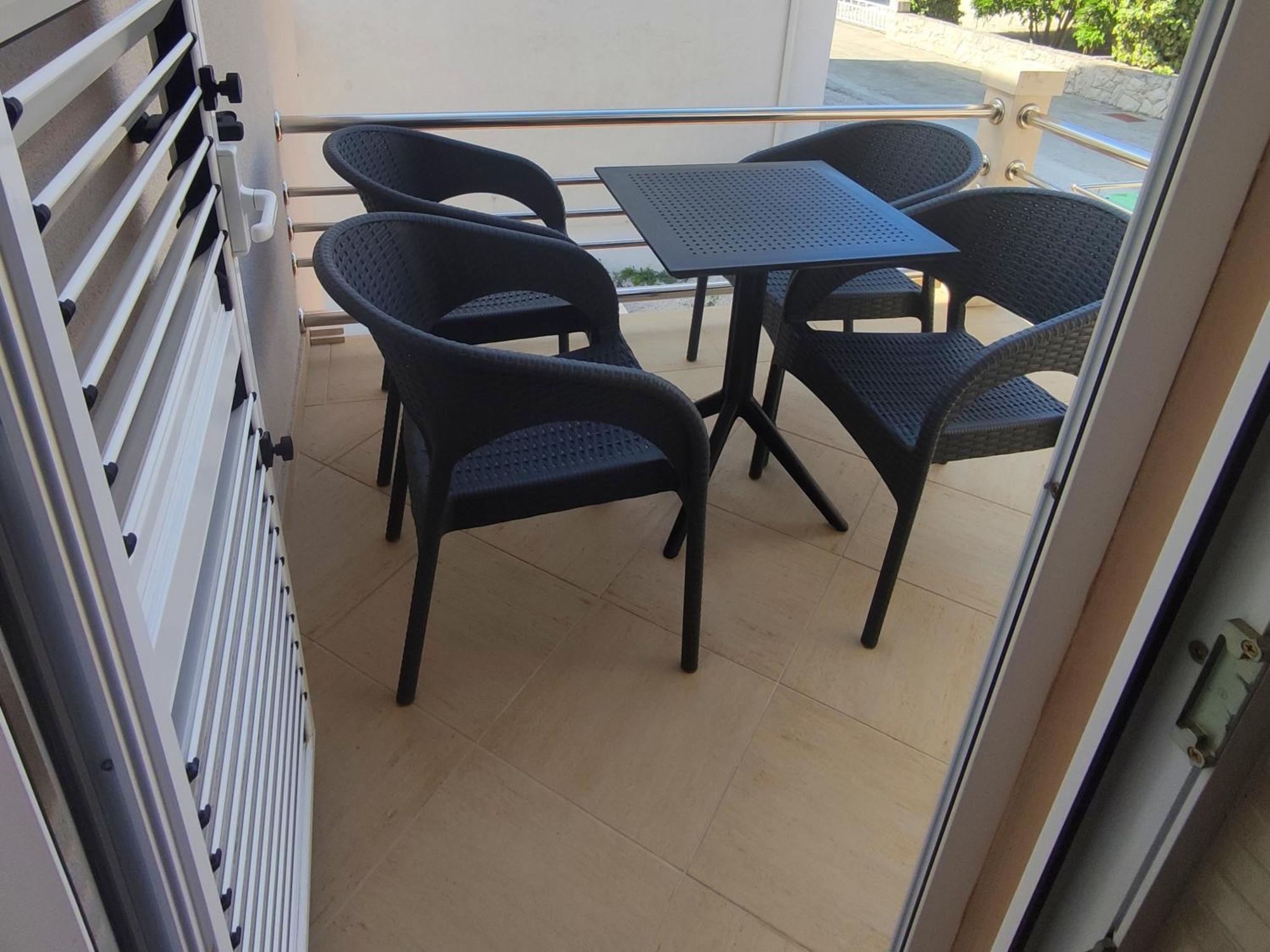 Apartments Karla 로고즈니차 외부 사진